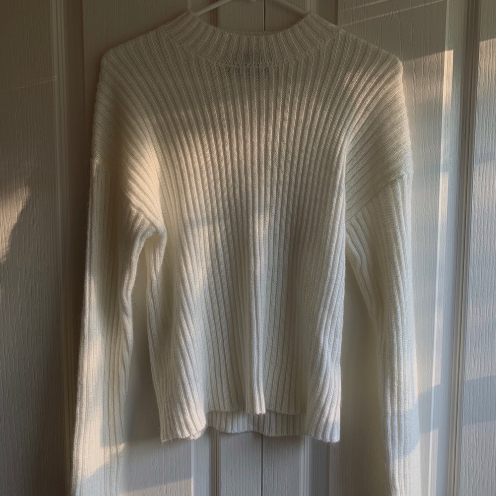 Forever 21 White Sweater